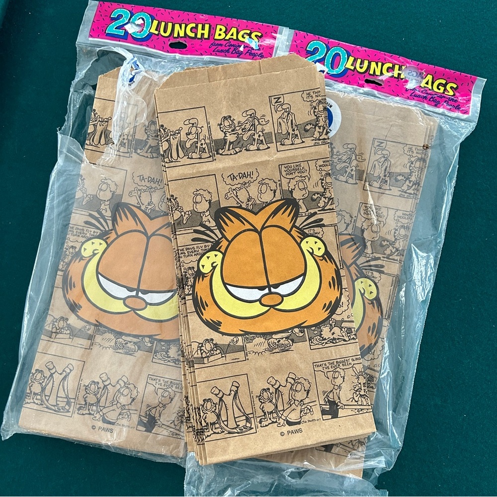 Lot of 37 vintage Garfield brown paper lunch bags comic strip ‘80s party favor